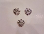 Cuoricini traforati colore argento