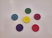 Set di Bottoni in legno dipinti assortiti in 6 colori