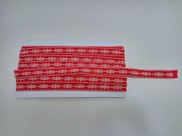 Pizzo in feltro ricamato colore rosso