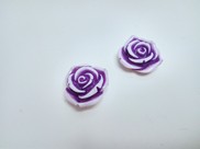 Rose in resina lilla con sfumatura viola