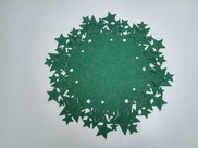Centrino in feltro 3 mm colore verde intagli "stelle"