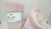 Tessuto pelliccia d'agnello colore rosa