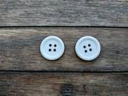 Bottoni in legno piccoli colore bianco